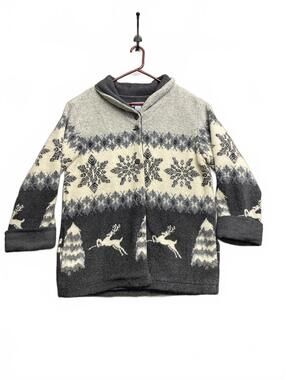 Vtg Y2K Northern Reflections Winter-Themed Grey and White Fleece Jacket Size M